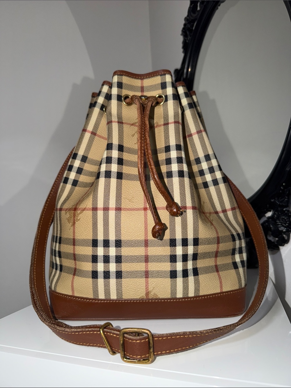 Burberry Vintage Beige Plaid Leather-Trim Drawstring Bucket Bag - Picture 2 of 15